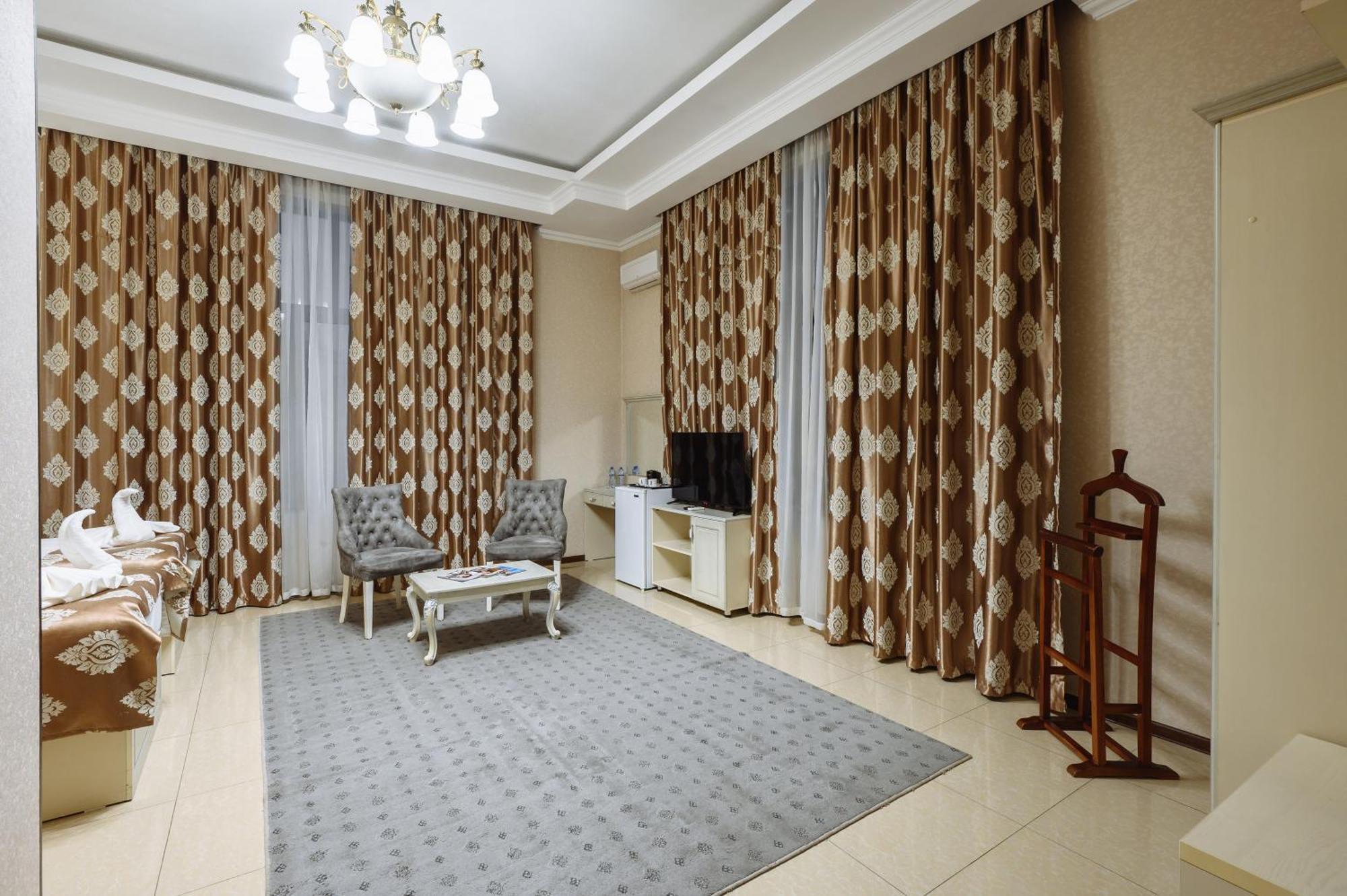 Sofiya Tashkent Hotel Buitenkant foto